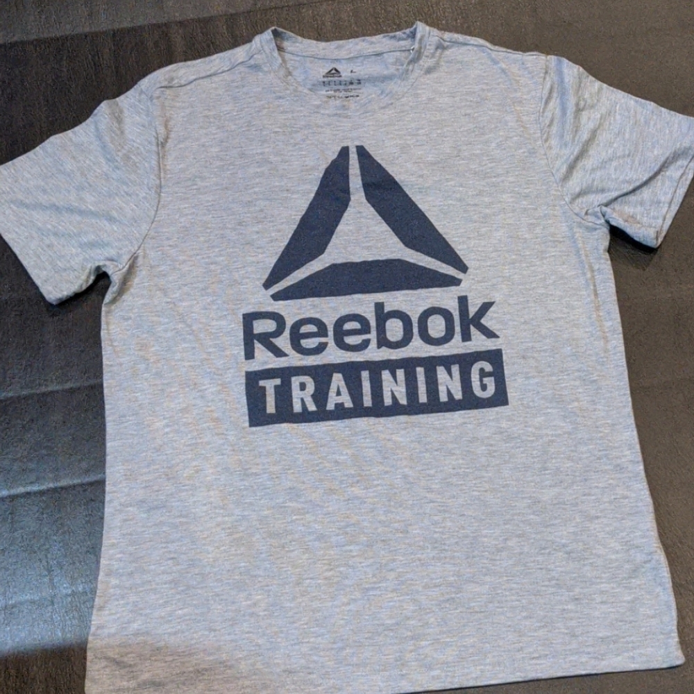 Reebok Training Speedwick t-shirt sz L